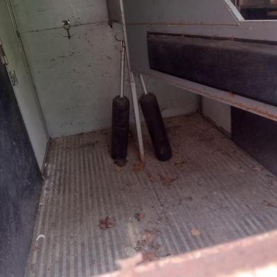 Two-Horse Bumper 14' Pull Trailer with Title