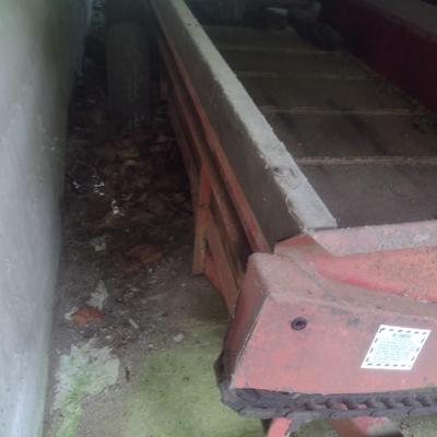 Manure Spreader Pull Behind PTO Driven Trailer