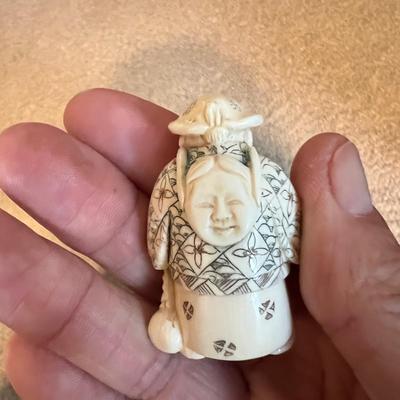 Japanese Netsuke Figurines Inc One W/ Rotating Head (LR-RG)