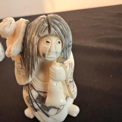 Japanese Netsuke Figurines Inc One W/ Rotating Head (LR-RG)