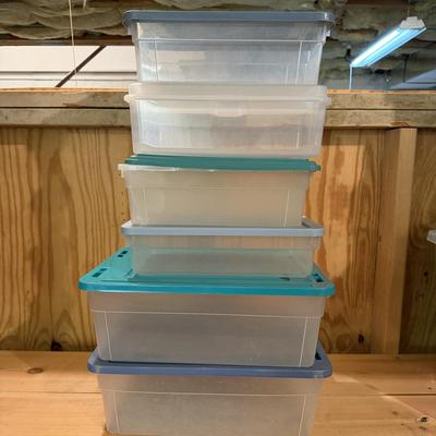 16 Plastic Storage Containers (B2-MG)