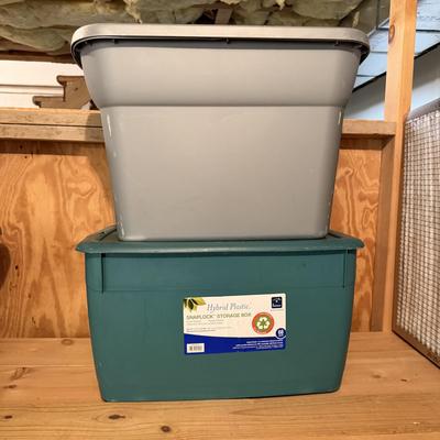 16 Plastic Storage Containers (B2-MG)