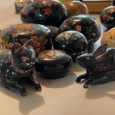 Hand Painted & Lacquered Trinket Boxes (B3-SS)
