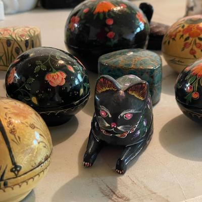 Hand Painted & Lacquered Trinket Boxes (B3-SS)