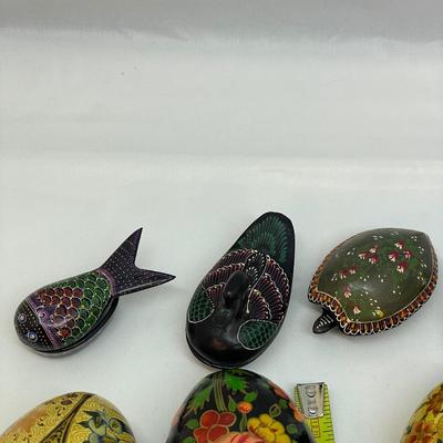 Hand Painted & Lacquered Trinket Boxes (B3-SS)