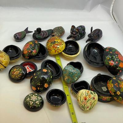 Hand Painted & Lacquered Trinket Boxes (B3-SS)