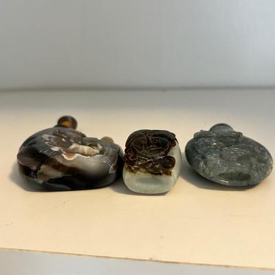 15 Stone Snuff Bottles - Jade, Snow Obsidian & More (LR-RG)