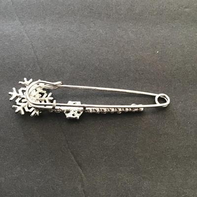 Silver tone Christmas pin