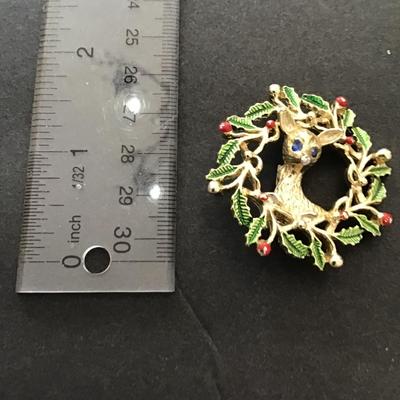 Vintage Christmas lapel pin by gerry