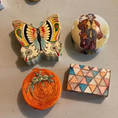 Nielsen’s, MMA Repro & More Eclectic Trinket Boxes (B3-SS)