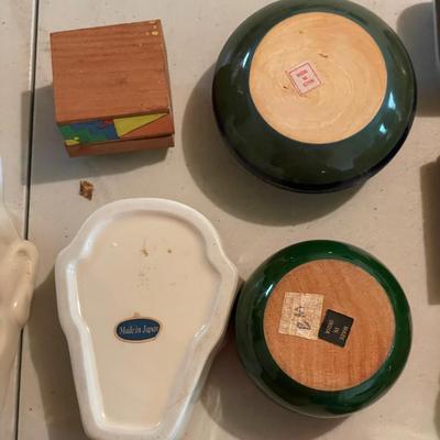 Nielsen’s, MMA Repro & More Eclectic Trinket Boxes (B3-SS)