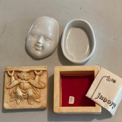 Nielsen’s, MMA Repro & More Eclectic Trinket Boxes (B3-SS)