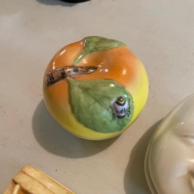 Nielsen’s, MMA Repro & More Eclectic Trinket Boxes (B3-SS)