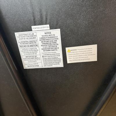 Plastic Shelves & Two Tables (B3-MG)