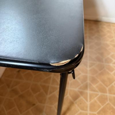 Plastic Shelves & Two Tables (B3-MG)