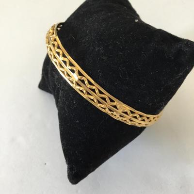 Vintage, gold tone, light bangle bracelet