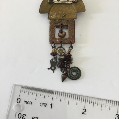Vintage Artist brooch / pin
