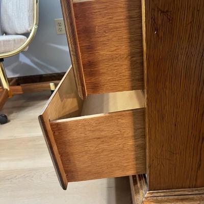 Webb Two Piece Display Cabinet With Lights (K-RG)