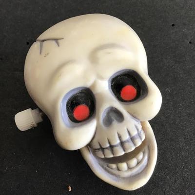 Vintage Working Wind up Yacking Skeleton Pin
