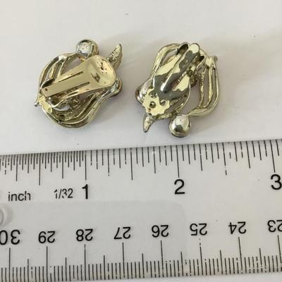 Vintage gold tone rhinestone clip on statement earrings