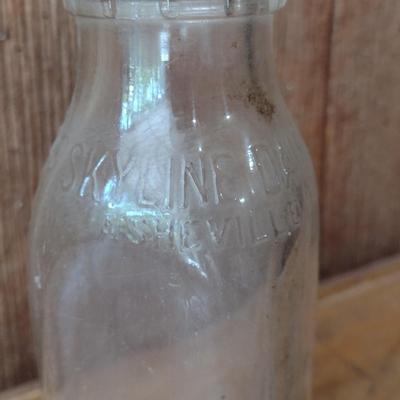 Vintage Skyline Dairy Asheville, NC Square Glass Milk Bottle (#17)
