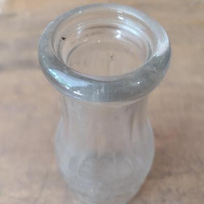 Vintage Pearce Roberts Dairy Weaverville, NC Pint Glass Milk Bottle (#18)