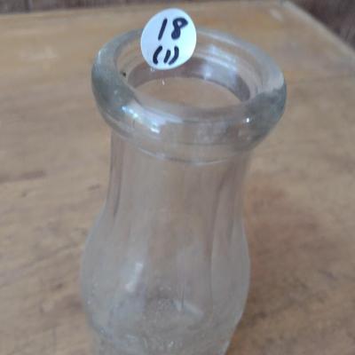 Vintage Pearce Roberts Dairy Weaverville, NC Pint Glass Milk Bottle (#18)