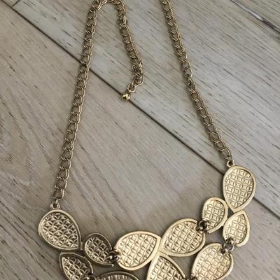 Vintage nice premier, design, black enamel, gold tone, statement, necklace