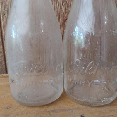 Set of Three Vintage Biltmore Dairy Farm Pint Glass Milk Bottles (#21)