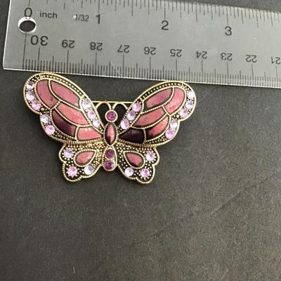 Very nice gold tone butterfly