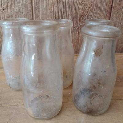 Set of Five Vintage Biltmore Dairy Farm Half Pint Glass Milk Bottles (#22)