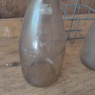 Pair of Vintage Biltmore Dairy Farm One Quart Glass Milk Bottles with Metal Carry Caddy (#24)