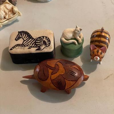Lefton, Fitz & Floyd and More Animal Trinket Boxes (B3-SS)