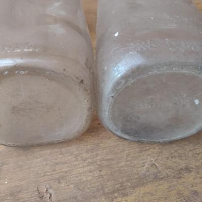 Pair of Vintage Biltmore Dairy Farm One Quart Glass Milk Bottles (#28)