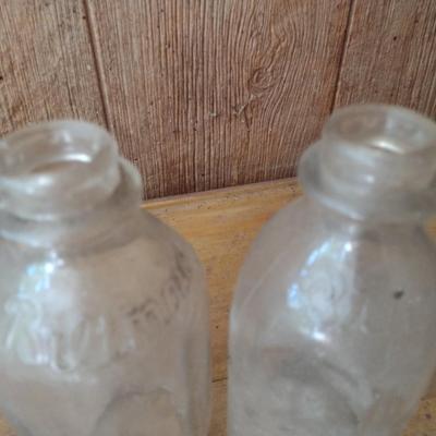 Pair of Vintage Biltmore Dairy Farm One Quart Glass Milk Bottles (#28)