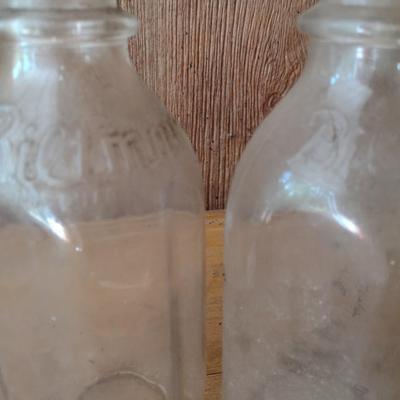 Pair of Vintage Biltmore Dairy Farm One Quart Glass Milk Bottles (#28)