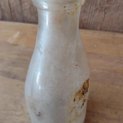 Unique Misshapen Vintage Biltmore Dairy Farm One Quart Glass Milk Bottle (#33)