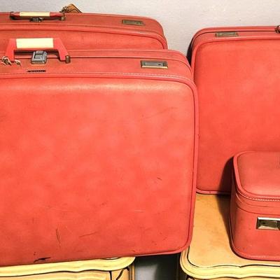 Sale Photo Thumbnail #834: All in good condition