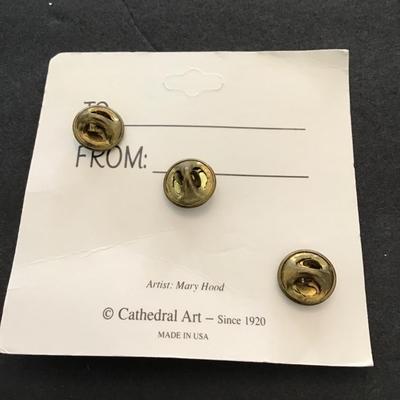 Sale Photo Thumbnail #78: Vintage card of Christmas pins. Please see attached photos.
