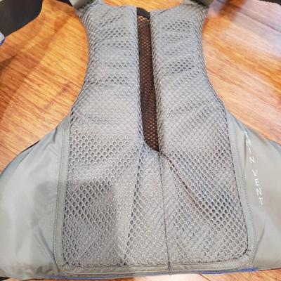 Hurricane Santee 126 Sport Kayak, Canon Paddle and Astral Life Jacket