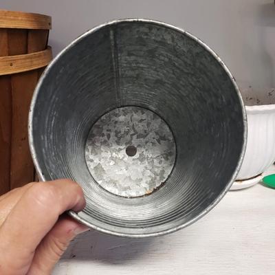 Truper Yard Tools, Pots, Bird Feeder and Wind Chime