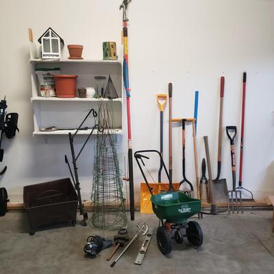 Truper Yard Tools, Pots, Bird Feeder and Wind Chime