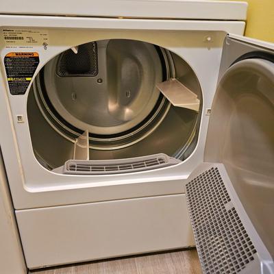Speed Queen Heavy Duty Front Load Dryer