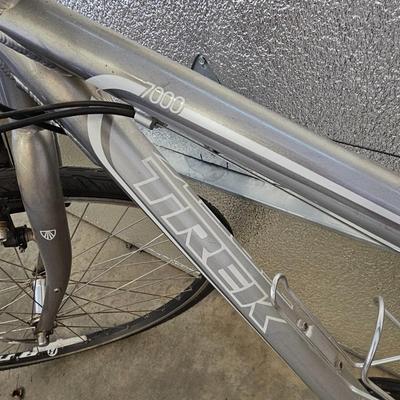 26" Trek 7000 Bicycle & Helmet