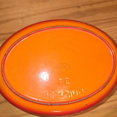 Enamaled cast iron pot