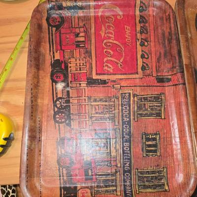 4 wooden trays