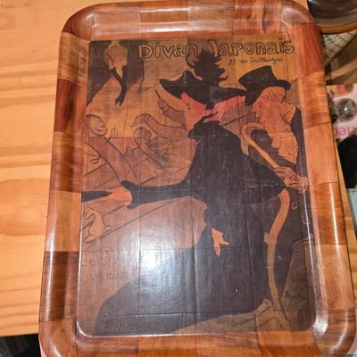 4 wooden trays