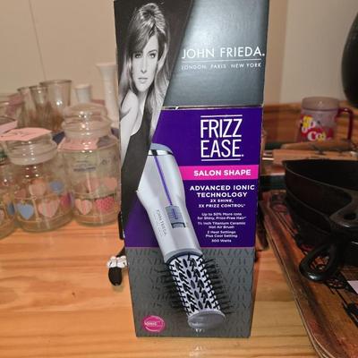 Hot air brush