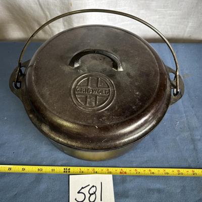 Griswold Cast Iron #8 Dutch Oven
