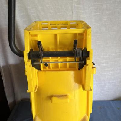 Rubbermaid Mop Bucket